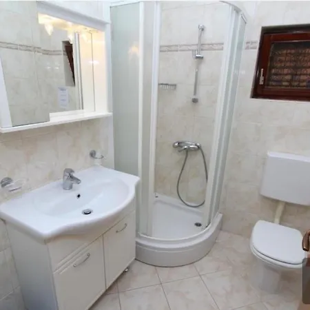Maruchita Apartment